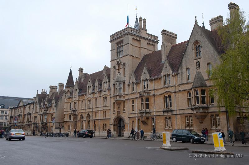 20090412_123058_D3.jpg - Broad Street Oxford