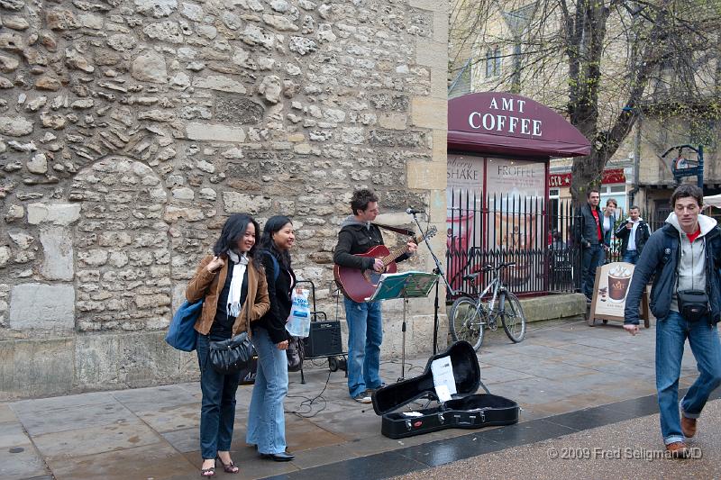 20090412_123949_D3.jpg - Cornmarket Street, Oxford