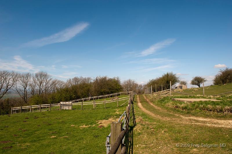 20090413_131431_D3.jpg - Middle Hills on the outskirts of Broadway