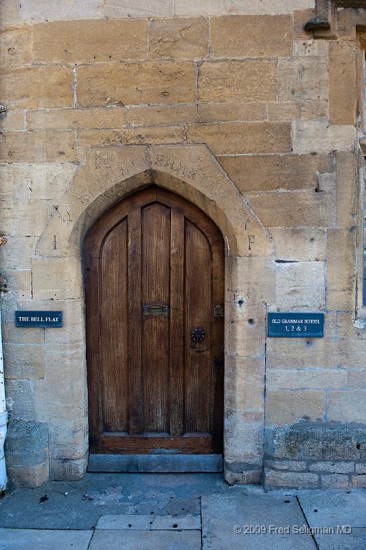 20090413_142832_D3.jpg - Doorway, Chipping Camden