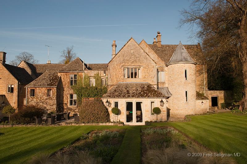 20090413_180854_D3.jpg - Lords of the Manor, Upper Slaughter