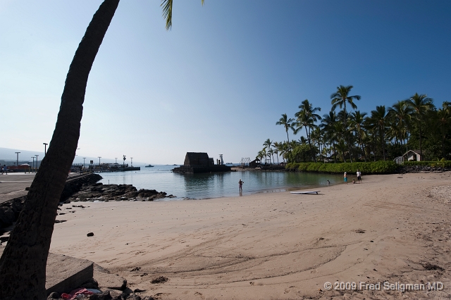 20091102_091016D3.jpg - Kona Beach and Shu'ena Heiau, Kona, Hawaii