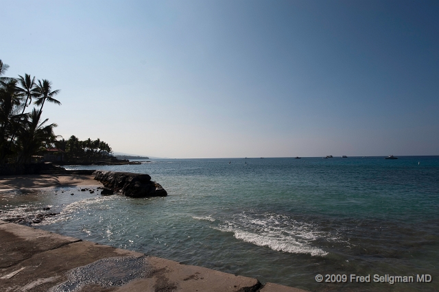 20091102_093500D3f.jpg - Coastline at Kona.Big Island