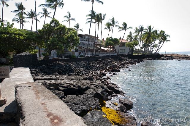 20091102_102646D3.jpg - Kona shoreline