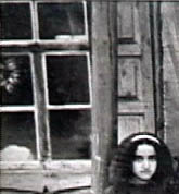 bagel in window.jpg (15580 bytes)